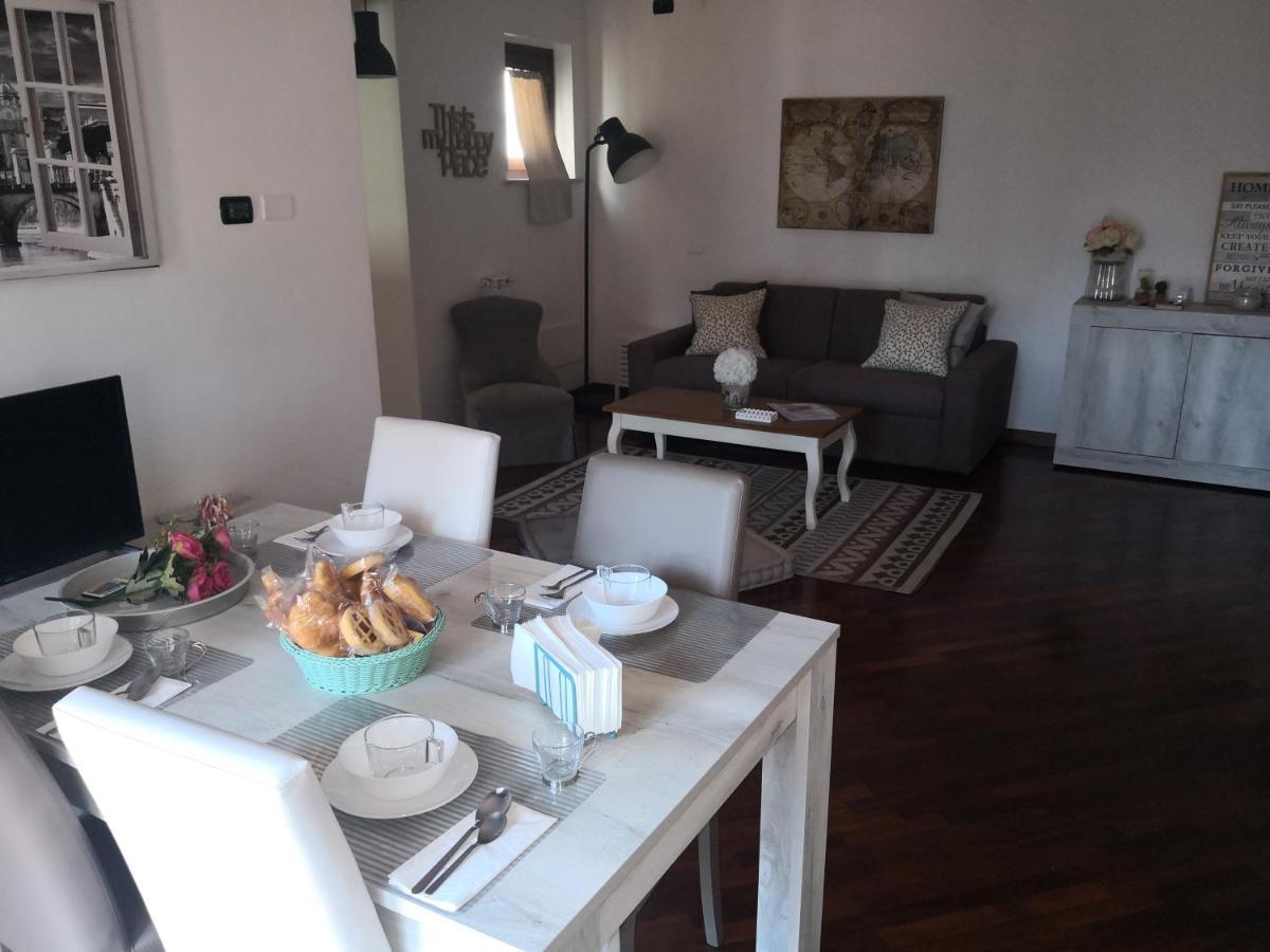 Perugino Apartments Fiumicino Buitenkant foto