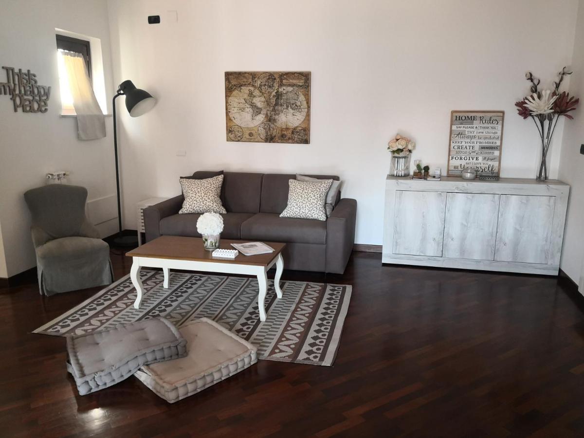 Perugino Apartments Fiumicino Buitenkant foto